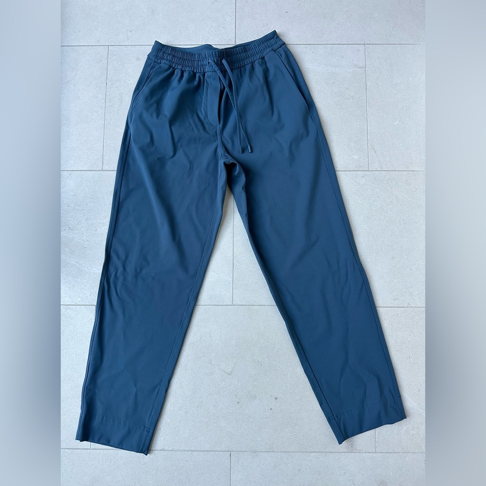 Lululemon XS blue joggers